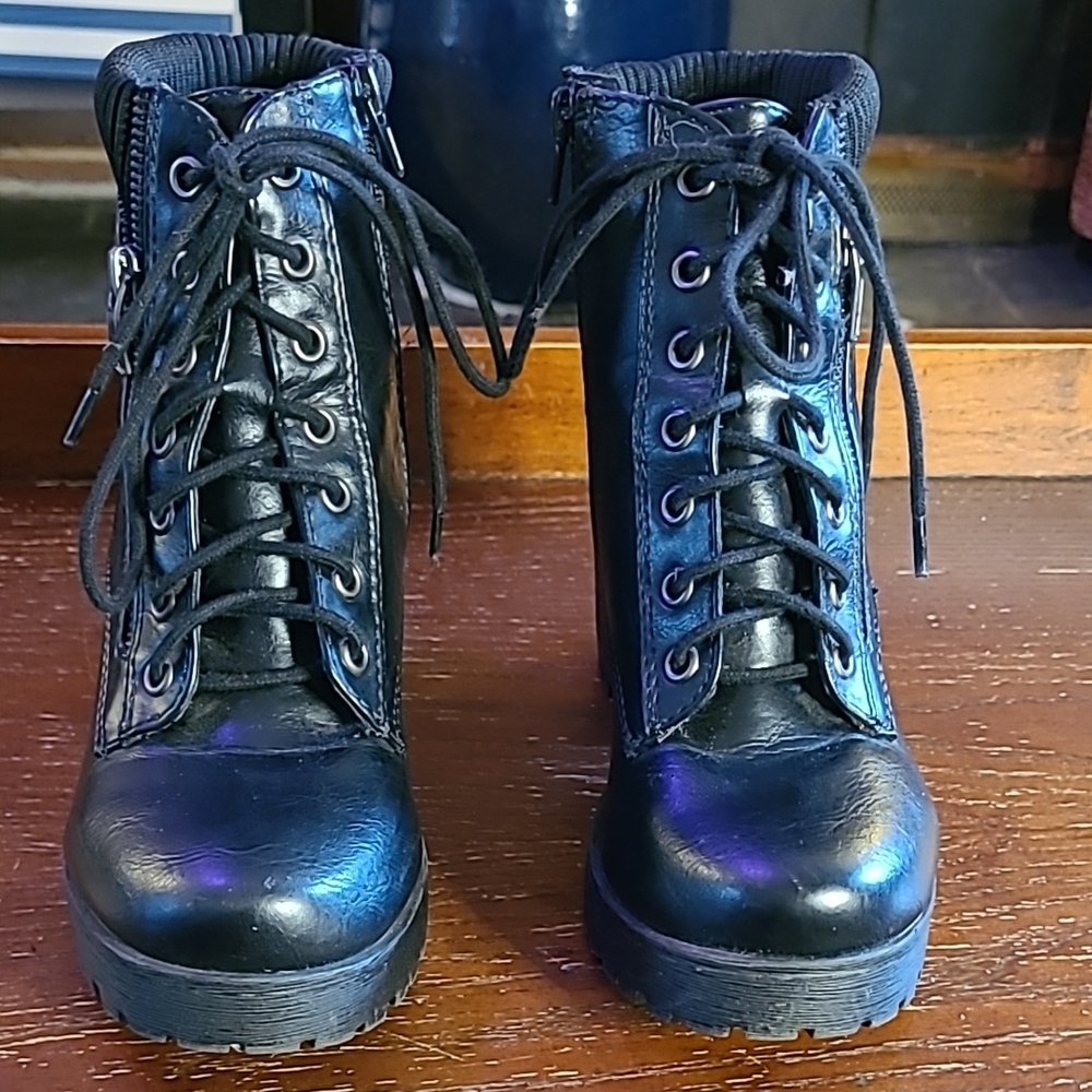 Women's Black Lace-Up Ankle Boots